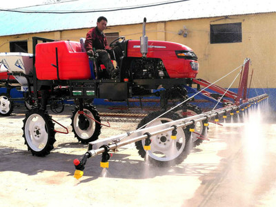 青州嘉亿自走式高地隙打药机 水旱两用植保利器